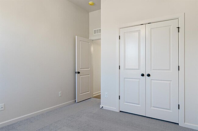 Building Photo - 13325 SW 8th St