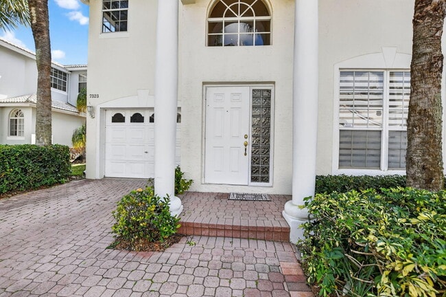 Building Photo - 7323 Panache Way