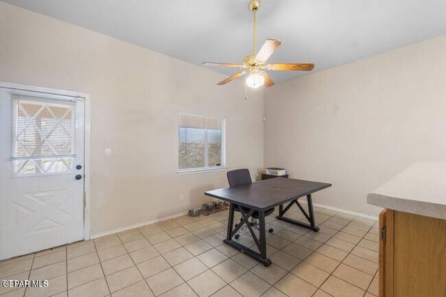 Building Photo - 2297 Lisa Sherr St