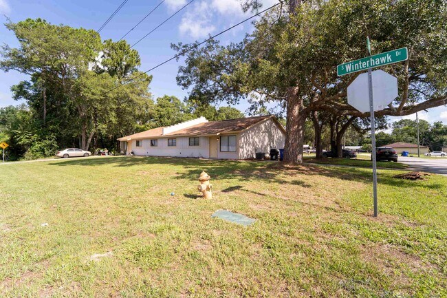 Building Photo - 1000 S Winterhawk Dr