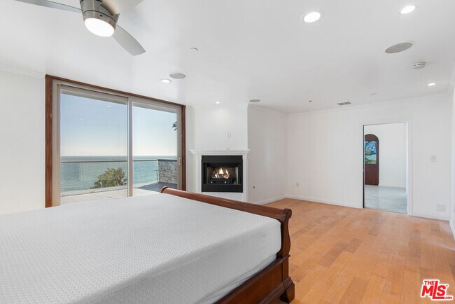 Building Photo - 17737 Porto Marina Way