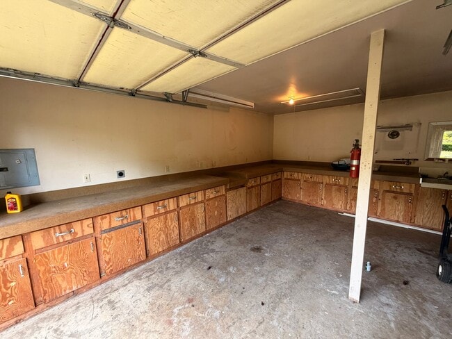 Building Photo - 4204 Sharpe Rd