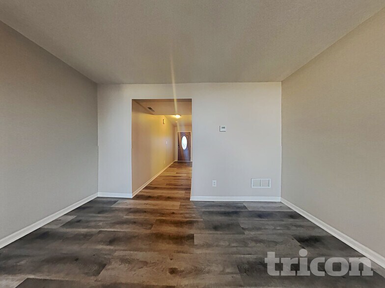 Building Photo - 3254 Blue Ash Ln