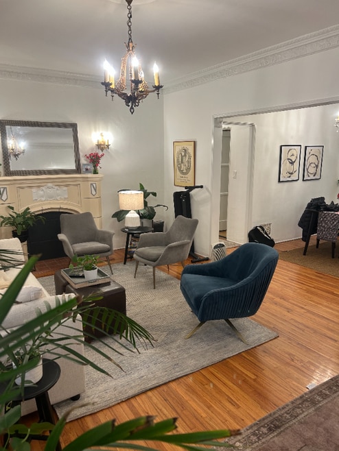 Building Photo - 5924 W 2nd St