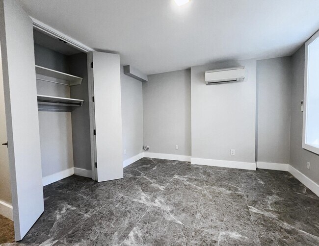 Building Photo - 126 Randolph Ave