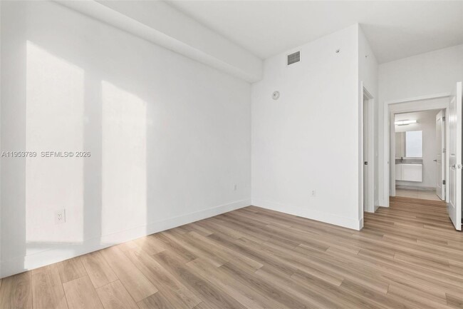 Building Photo - 101 Diplomat Pkwy