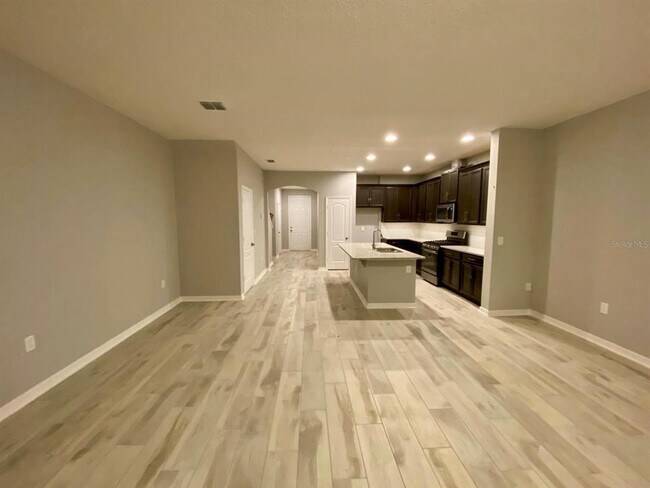 Building Photo - 229 Rustic Loop