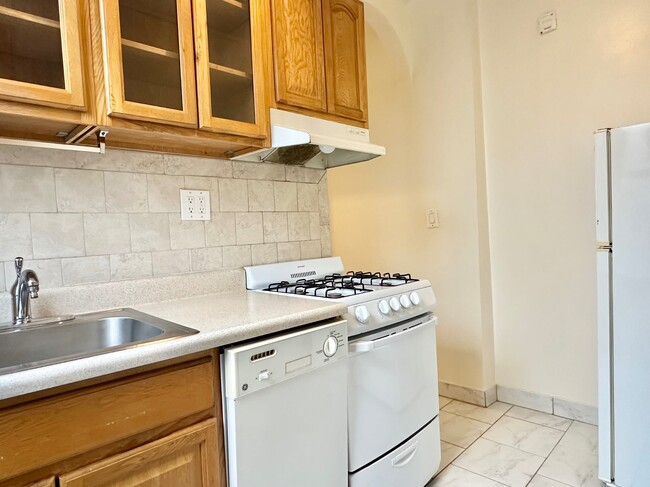 Floorplan - 3133 Broadway