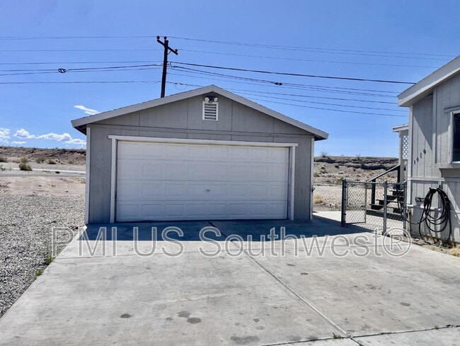 Building Photo - 1410 Mohave Cir