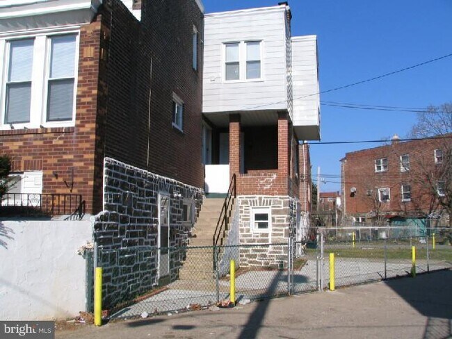 Building Photo - 787 Smylie Rd