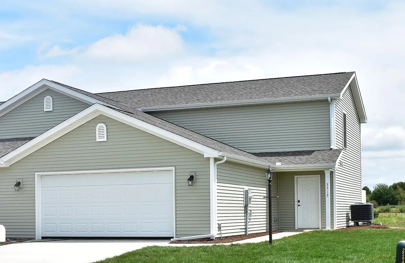 Building Photo - 1509 Stonebluff Ct