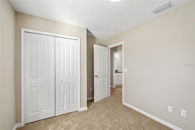 Building Photo - 519 SW 19th Ave