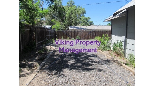 Building Photo - 156 SW 3rd St