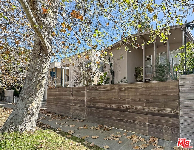 Building Photo - 2607 Abbot Kinney Blvd