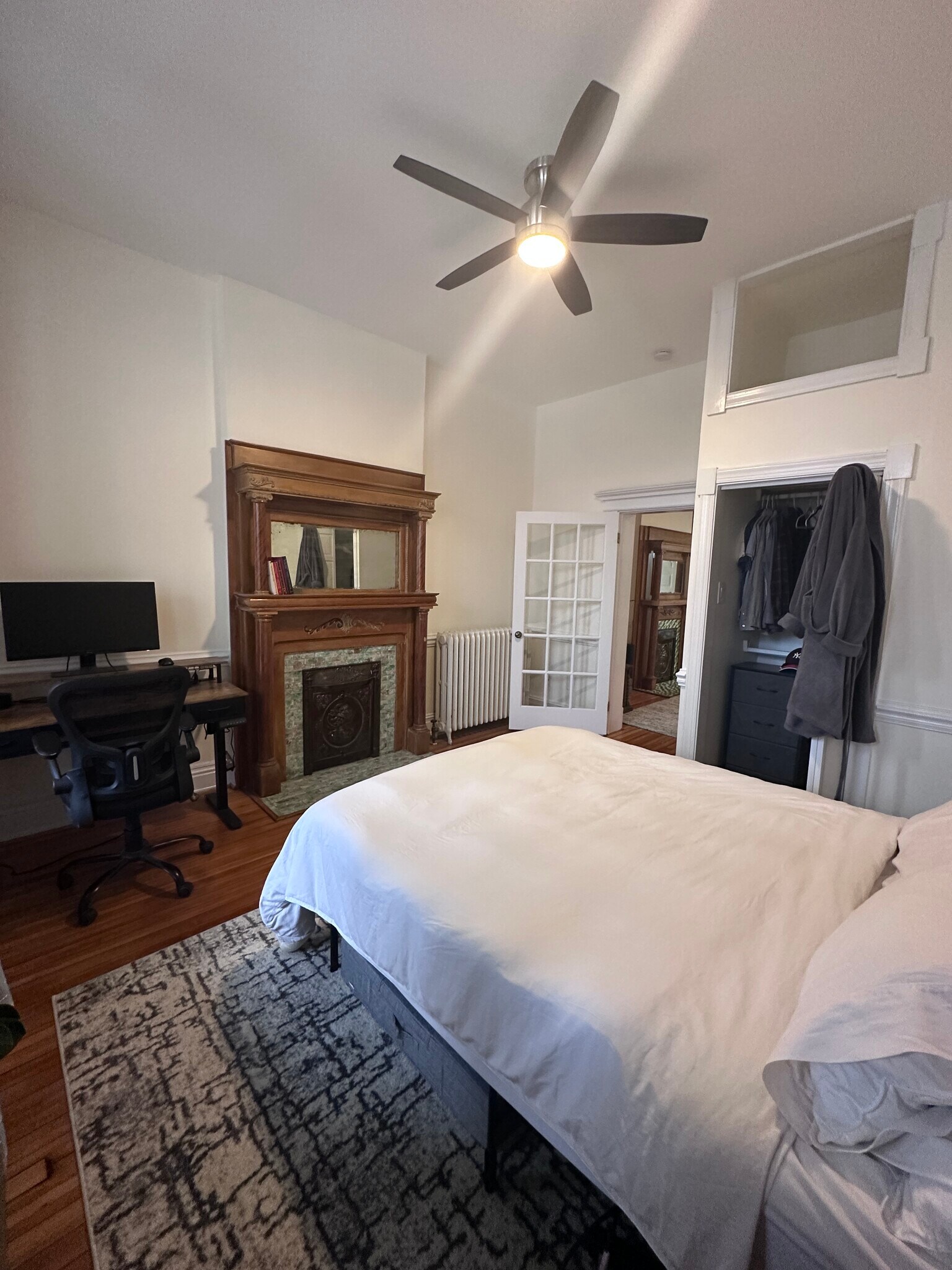 Building Photo - 2329 W Grace St