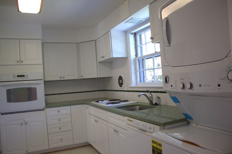 Building Photo - 4907 Elsmere Ave