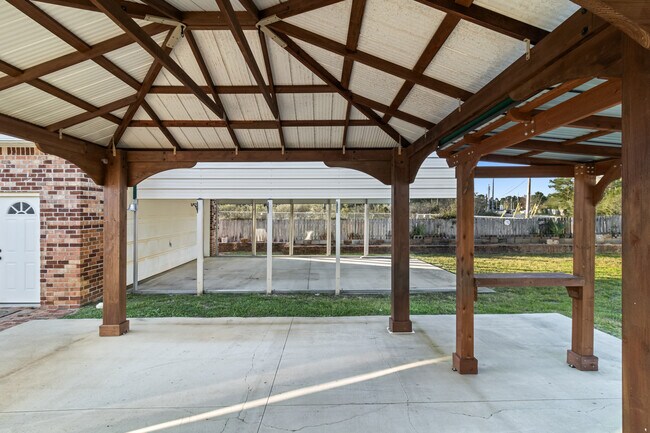 Building Photo - 8778 Faye Ct