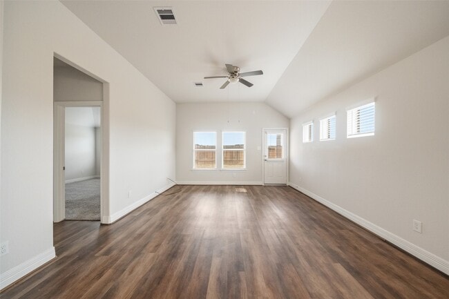 Building Photo - 22642 Rosebush Hl Rd