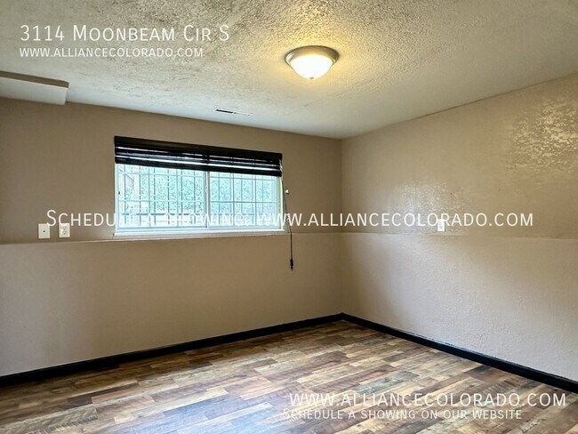 Building Photo - 3114 Moonbeam Cir S