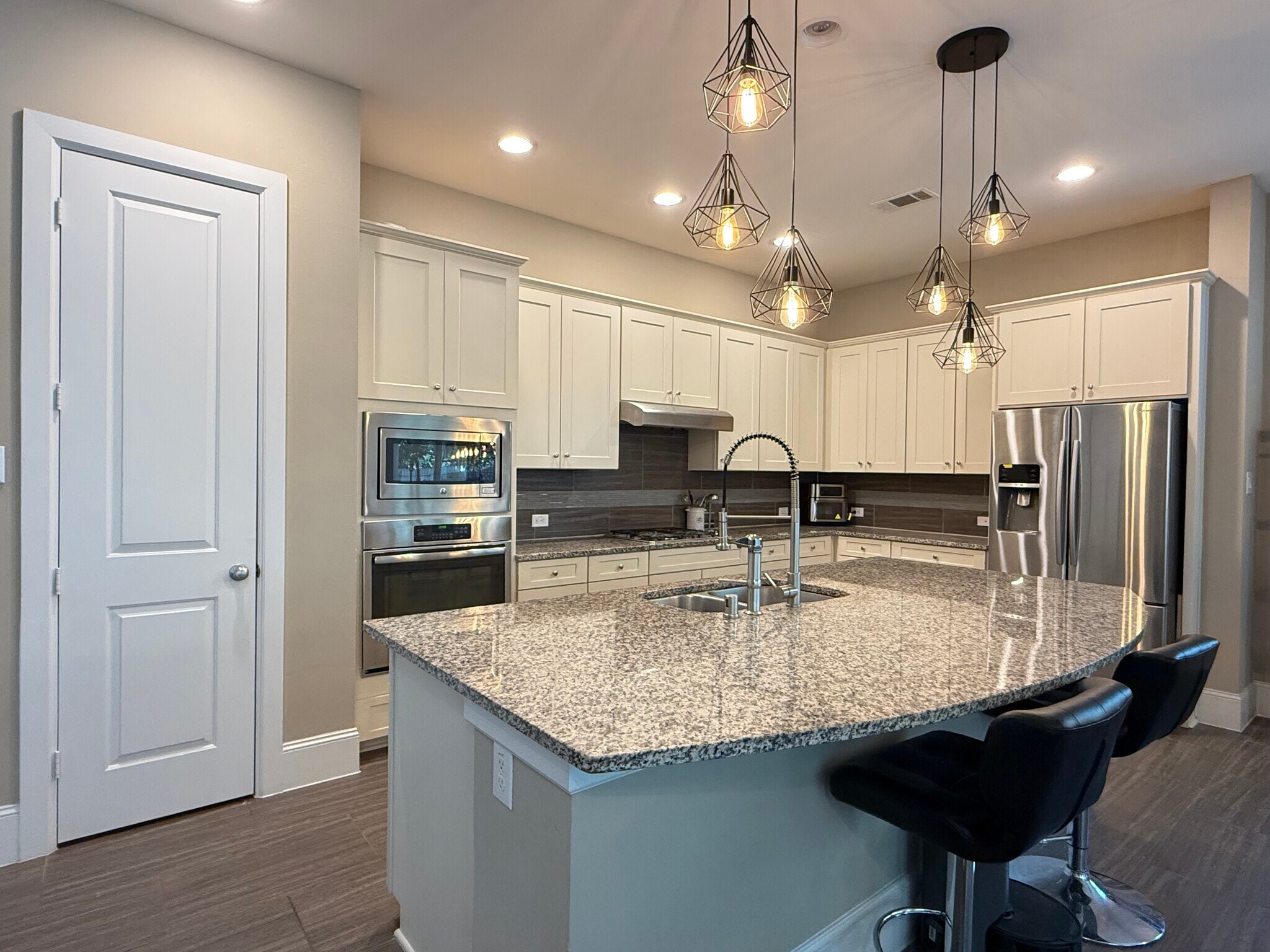 Building Photo - 8809 Ashbloom Ln