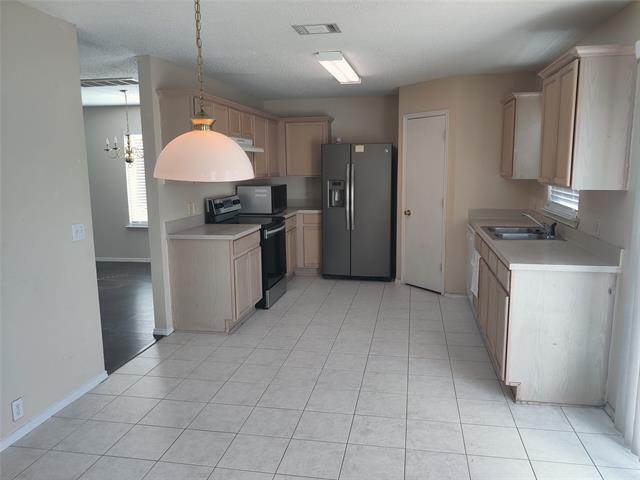 Building Photo - 1405 Anglican Dr