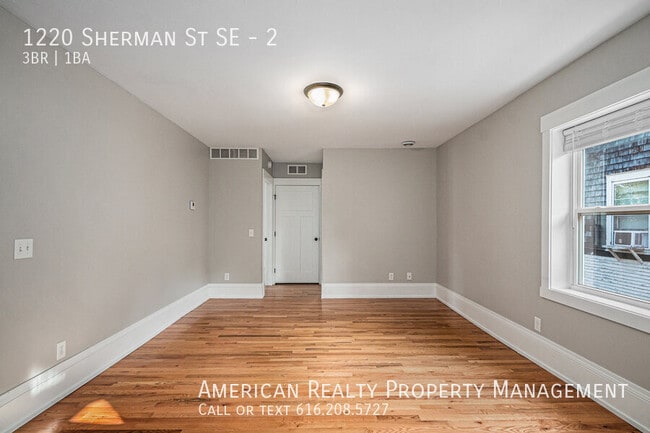 Building Photo - 1220 Sherman St SE