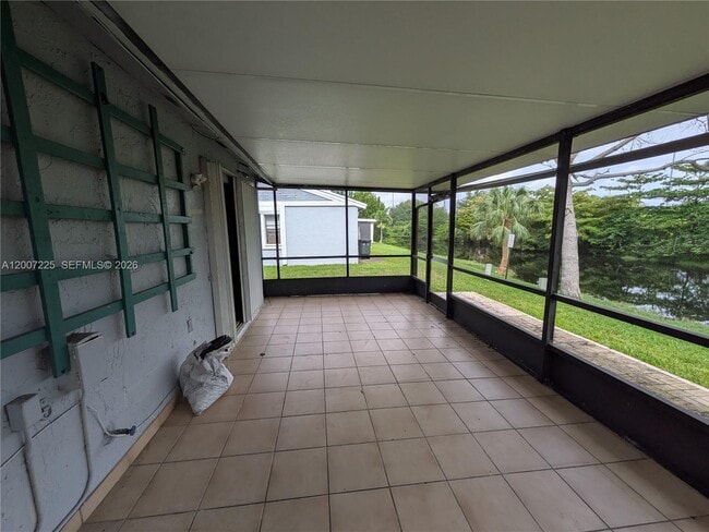 Building Photo - 8033 NW 41 Ct