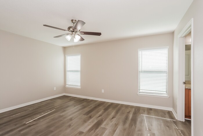 Building Photo - 652 Chatham Walk Dr
