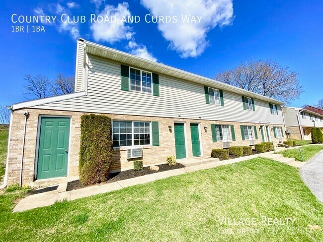 Building Photo - 681 Country Club Rd