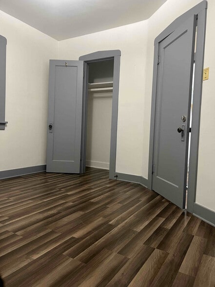 Building Photo - 8671 S State St