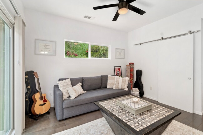 Building Photo - 3218 Ibis St