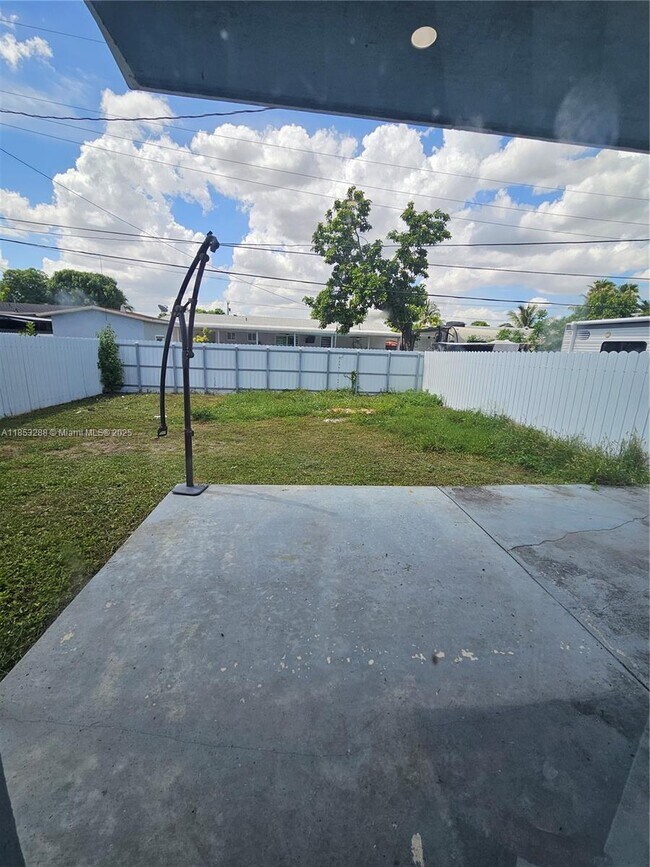 Building Photo - 4970 NW 182nd St