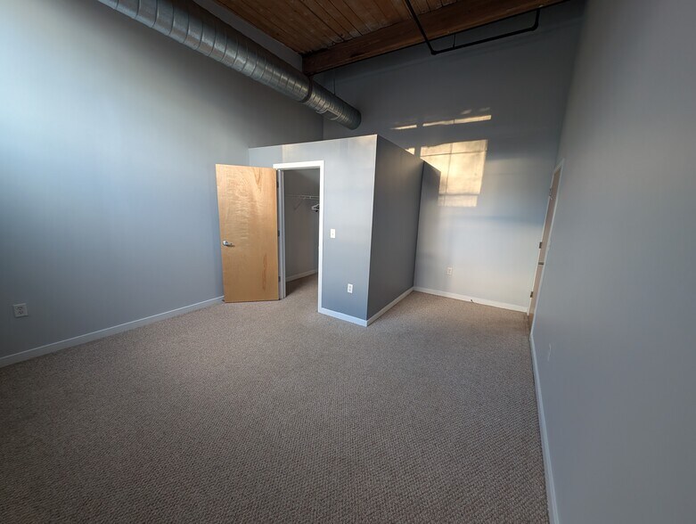 Building Photo - 160 Fremont St