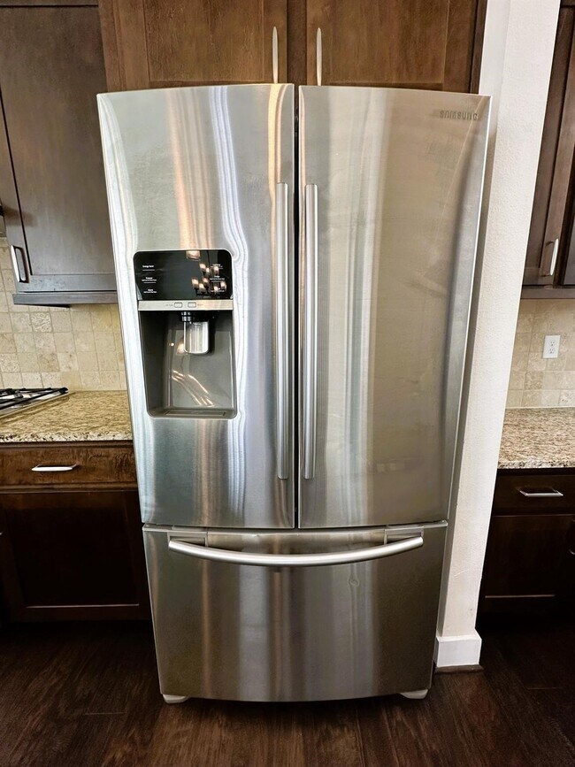 Building Photo - 4406 Eli St