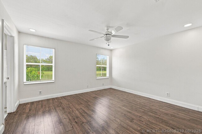 Building Photo - 1590 Orion Ln
