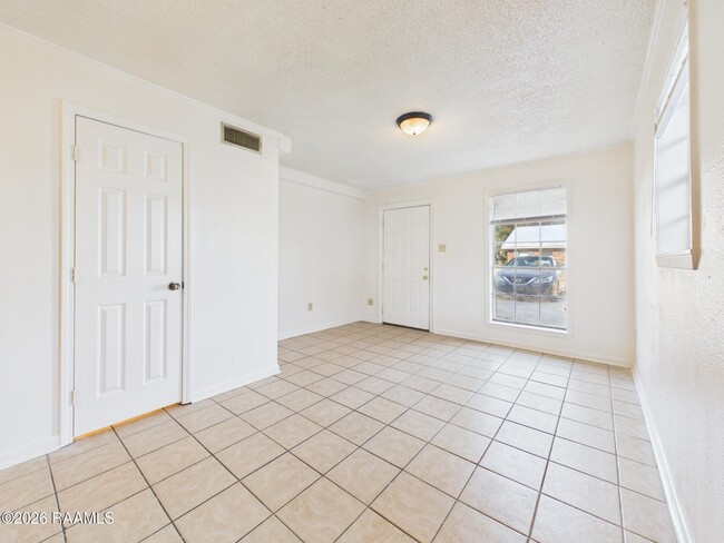 Building Photo - 225 Ryder Dr