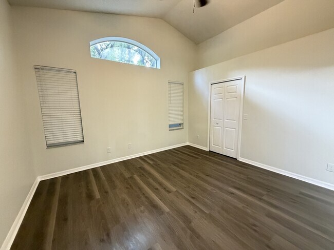Building Photo - 10131 Rivers Trail Dr