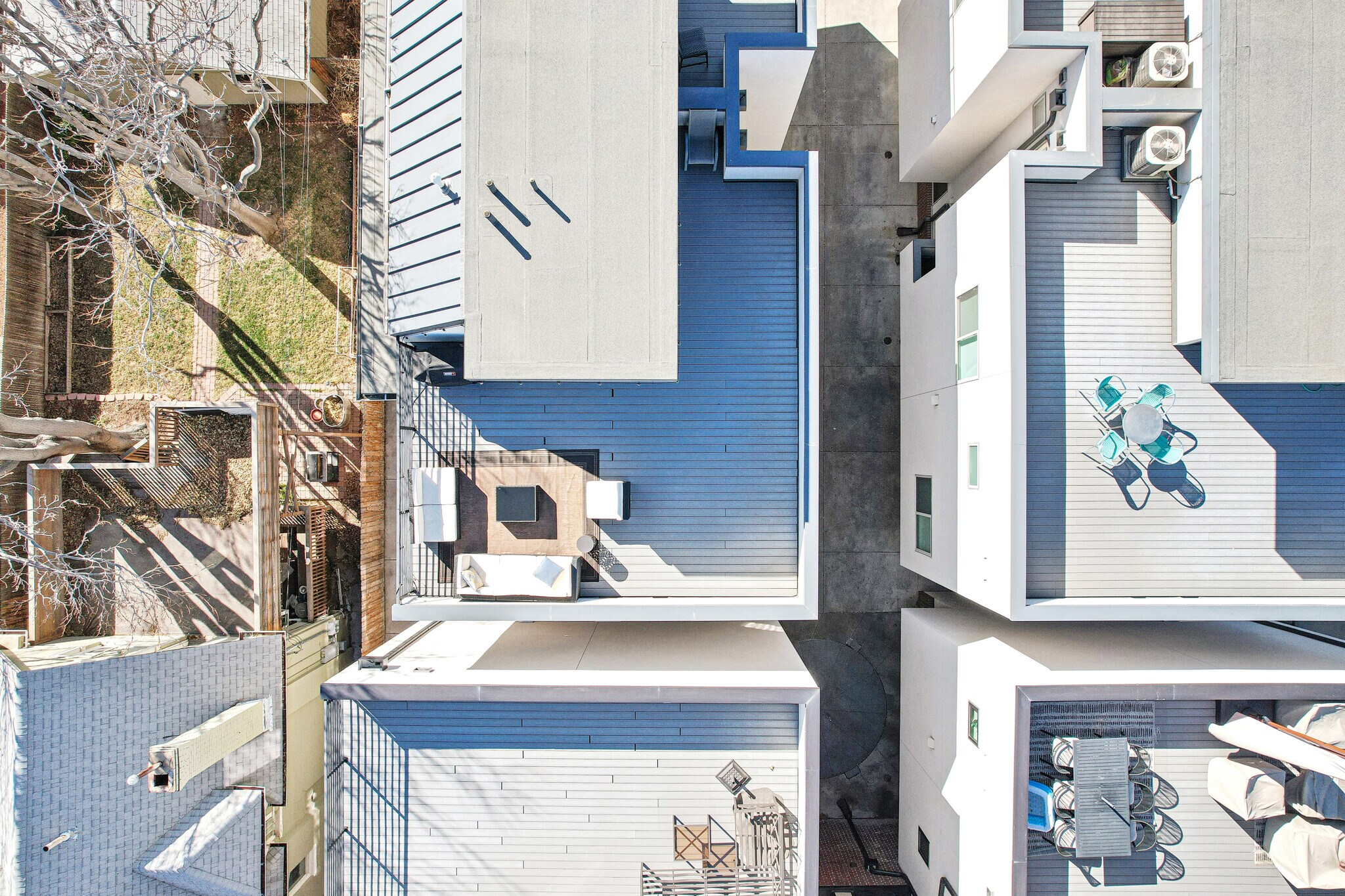 Building Photo - 25 S Washington St