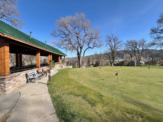 Building Photo - 27030 Oakflat Dr