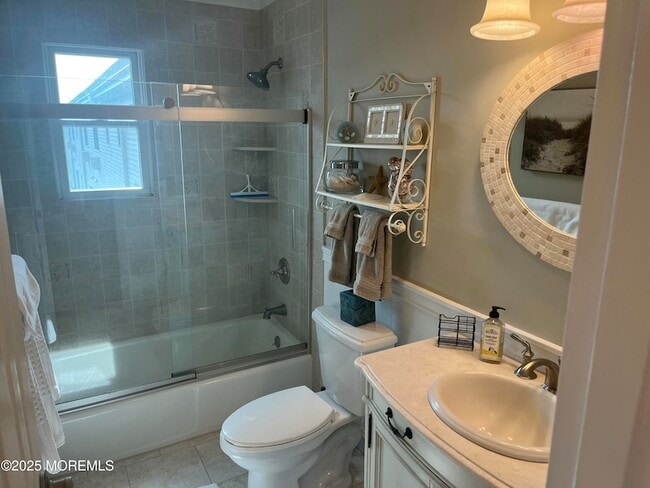 Building Photo - 100 3rd Ave