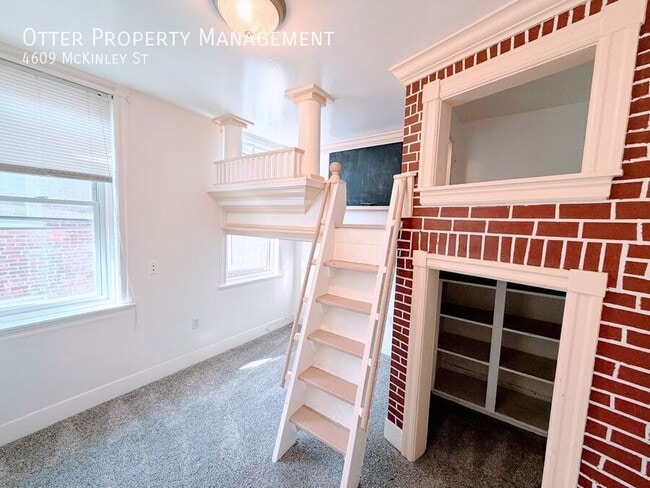 Building Photo - 4609 McKinley St