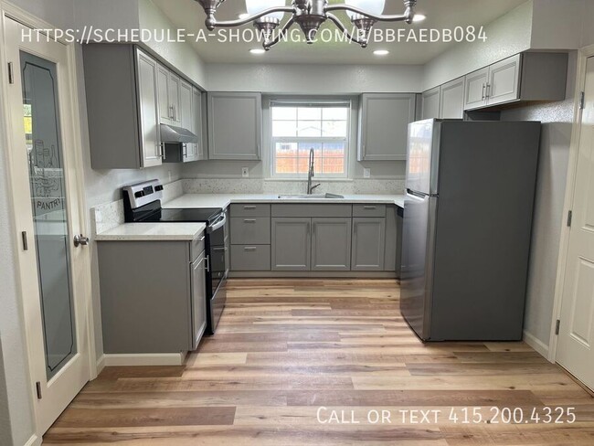 Primary Photo - Stunningly Remodeled 3-Bedroom Home in Mer...