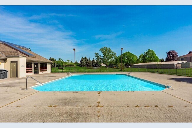 POOL - 2248 Lila Way