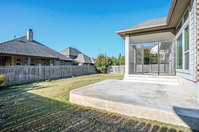 Building Photo - 105 Caribou Crossing