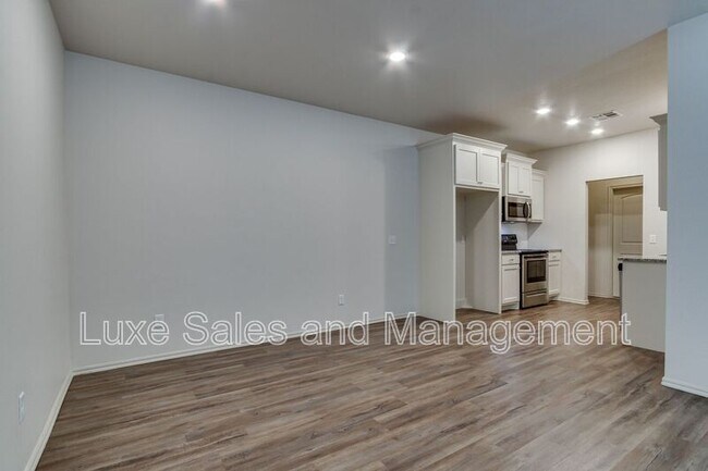 Building Photo - 437 Chalk Hill Ct