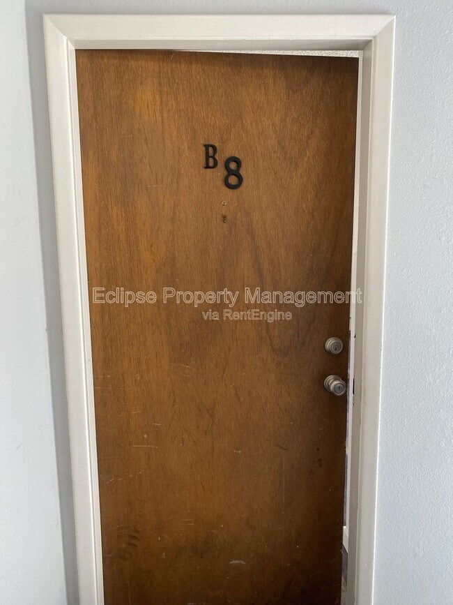 Building Photo - 512 Bell Ct