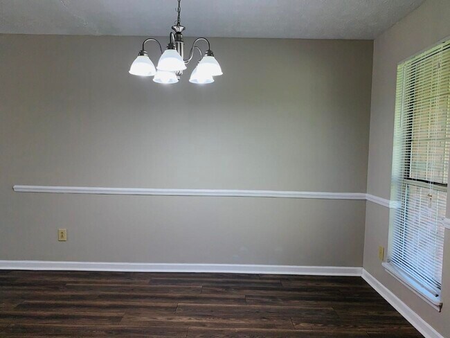 Building Photo - 314 Harwell Ave