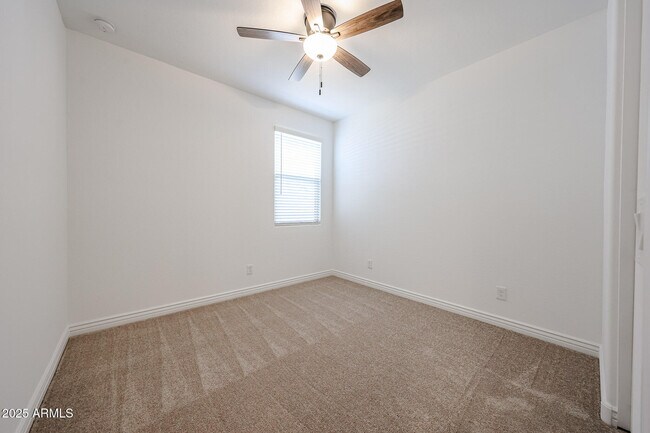 Building Photo - 5016 N 87th Ln
