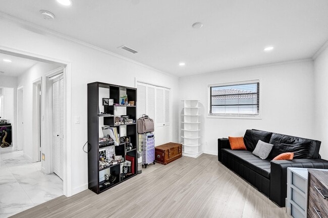 Building Photo - 3681 N 54th Ave