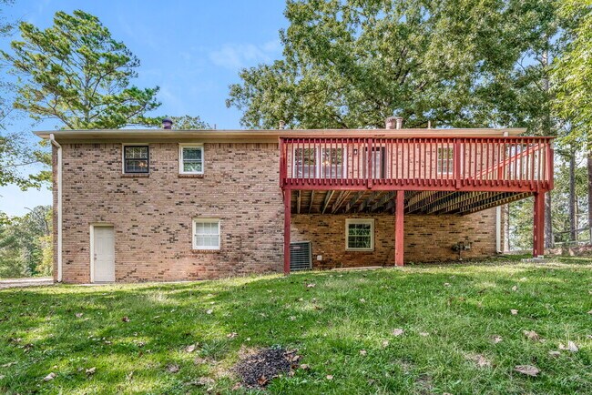 Building Photo - 120 Von Dale Dr